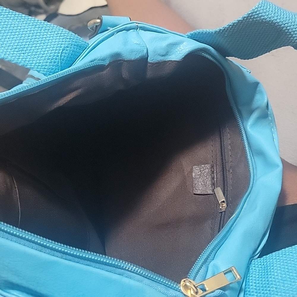 Shoulder Bag - Picture 5 of 9